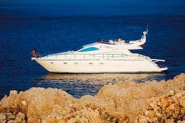 yacht charter Mykonos, luxury yacht charter Mykonos